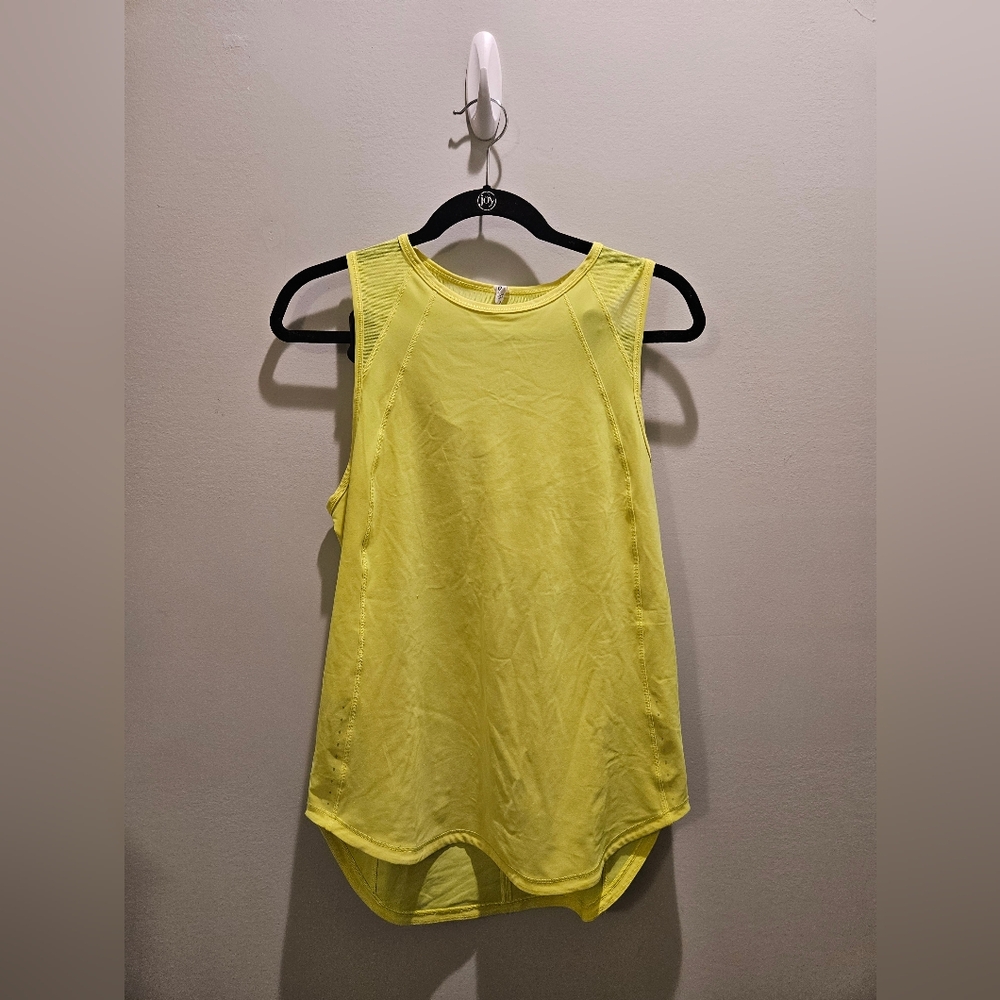 Lululemon yellow sculpt tank, size 8, euc